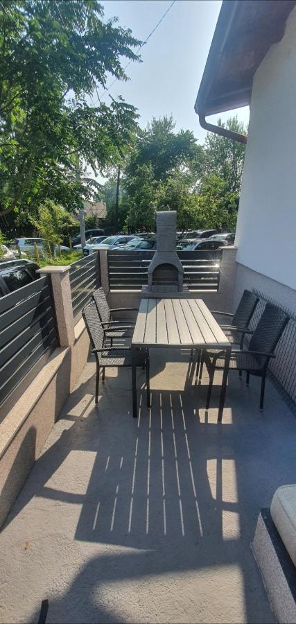 Apartmani Roki Tuzla Luaran gambar